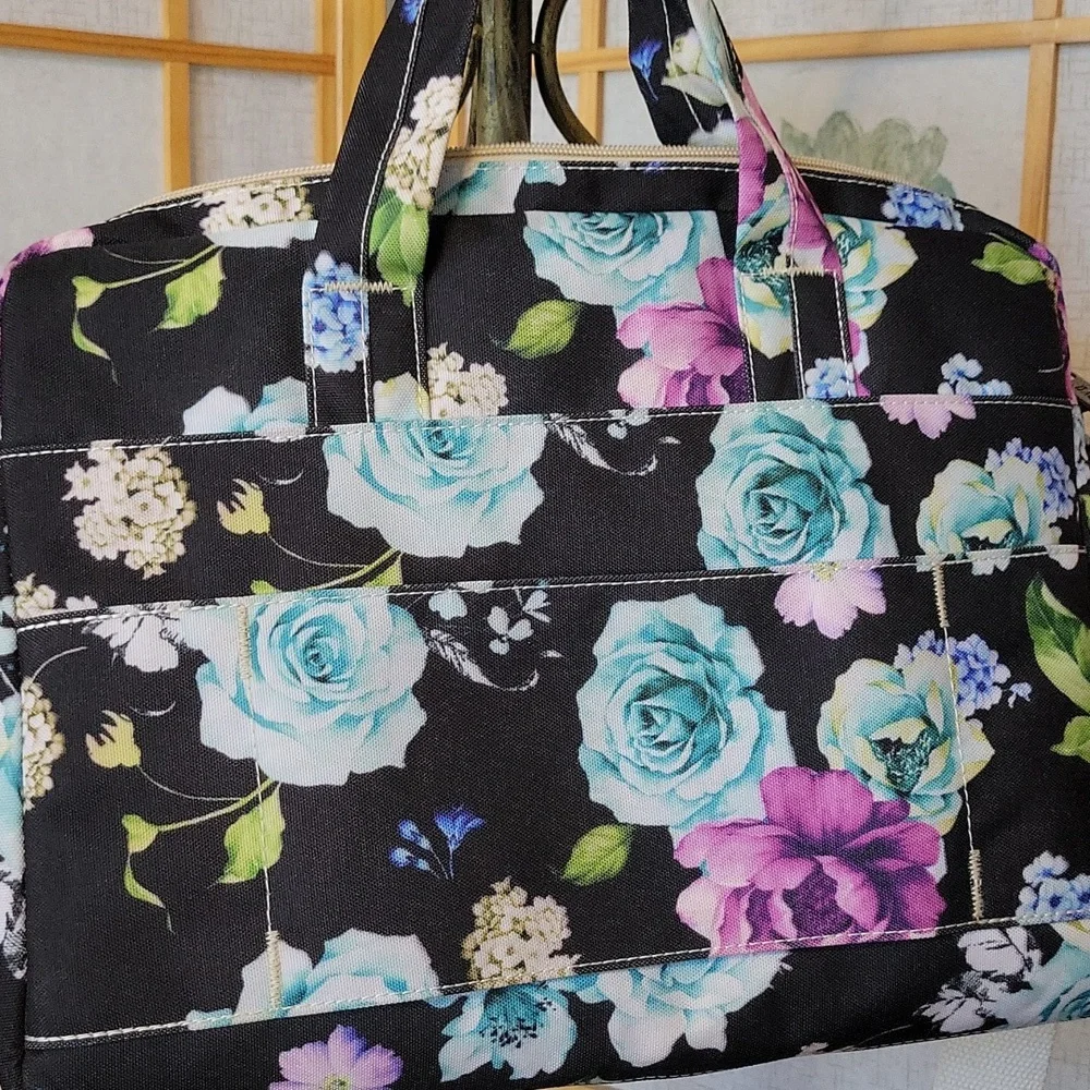 Dachee canvas accessory bag